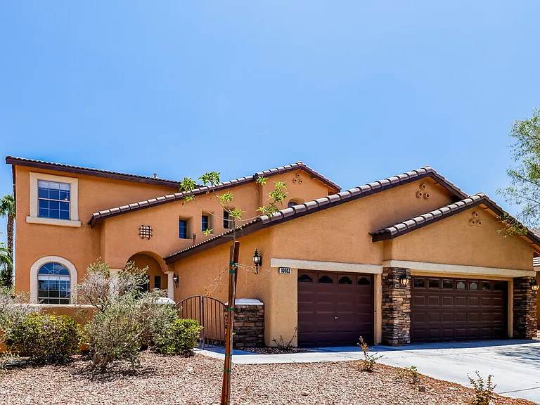 10602 Bonchester Hill St — Photo 4