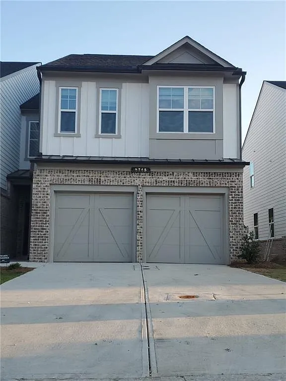 Building Photo - 5745 Thornton Dr