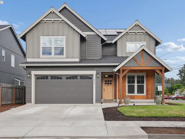 896 SE 43rd Ave, Hillsboro, OR 97123