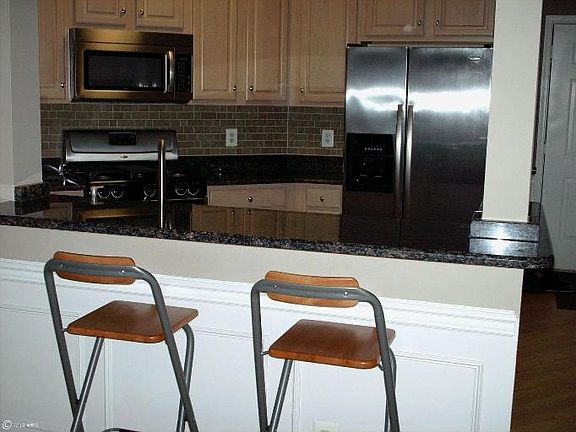 5th image of 12501 Hayes Ct Unit 401