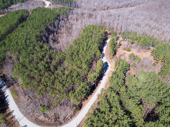 3rd image of 2340 Bear Hollow Dr