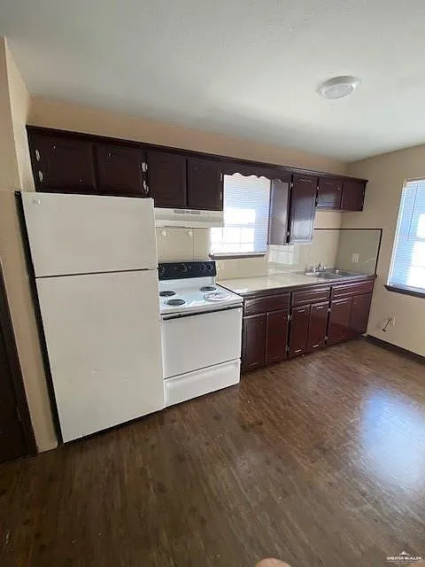 2 bed, 1.0 bath, 6600 sqft, $650 — Photo 4