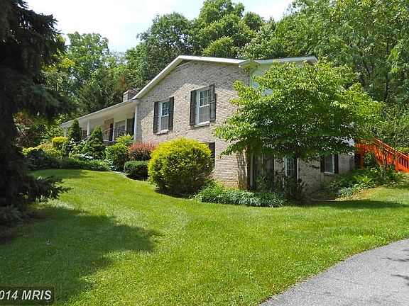 2nd image of 10094 Vista Ct