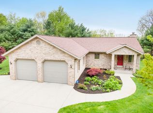 17 2nd St, Plainwell, MI 49080