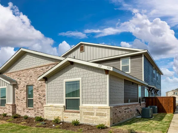 701-703 705 707 Wheatfield Dr, Venus, TX 76084
