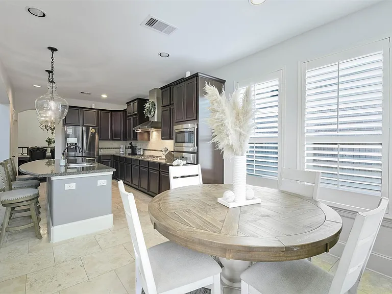 17611 Fossil Ridge Ln — Photo 18
