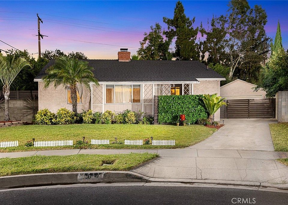 1st image of 2080 Clover Dr