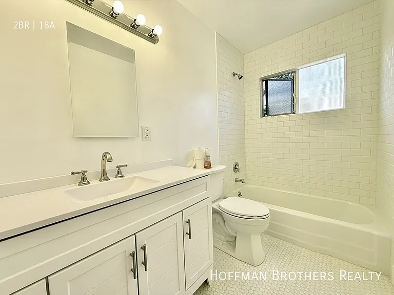 11153 La Maida St — Photo 6