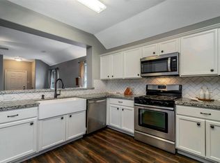 6718 Hidden Colony Ln, Dickinson, TX 77539