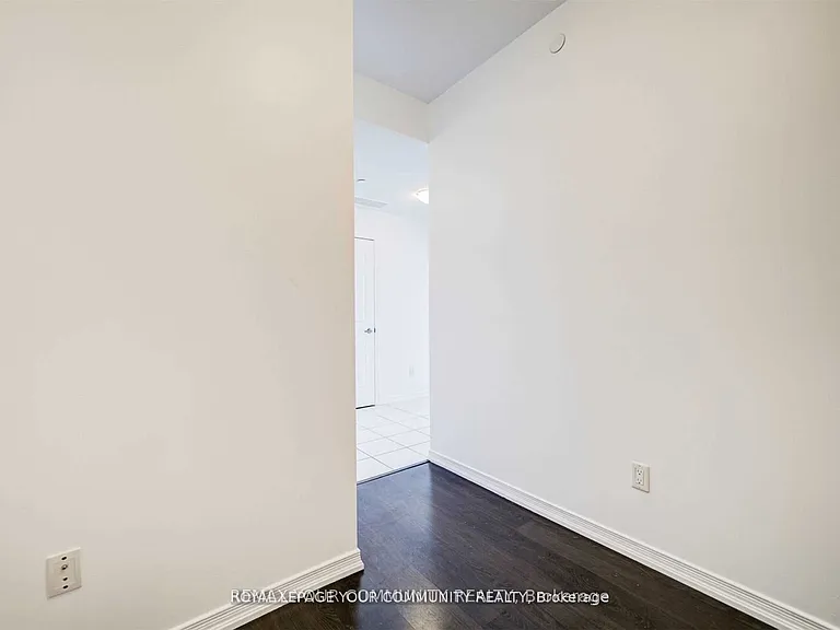 50 Sky Harbour Dr #313 — Photo 14