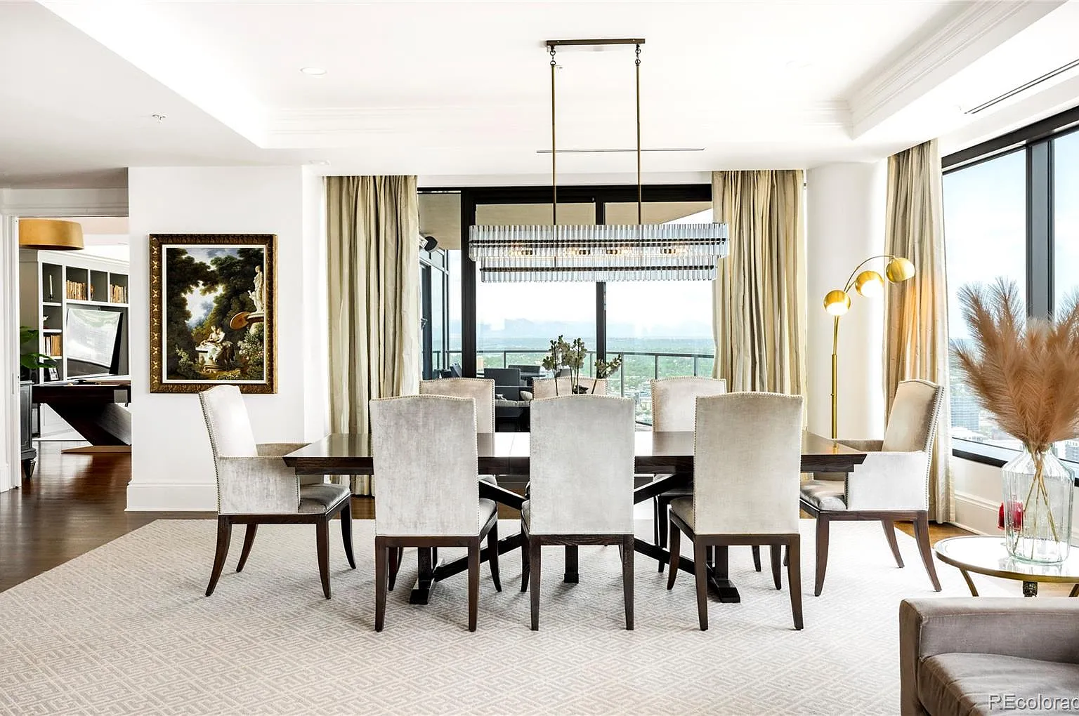 Four Seasons Private Residences — Photo 4