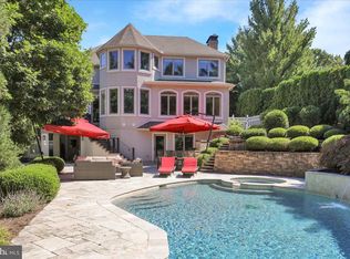 4 Tanager Dr, Wyomissing, PA 19610