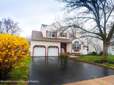 12 Lydia Pl, Port Monmouth, NJ, 07758