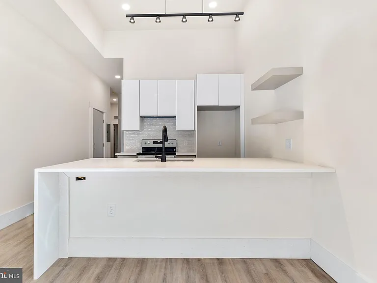 2300 W 17th St #3 — Photo 17