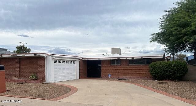 1st image of 7425 E 20th St