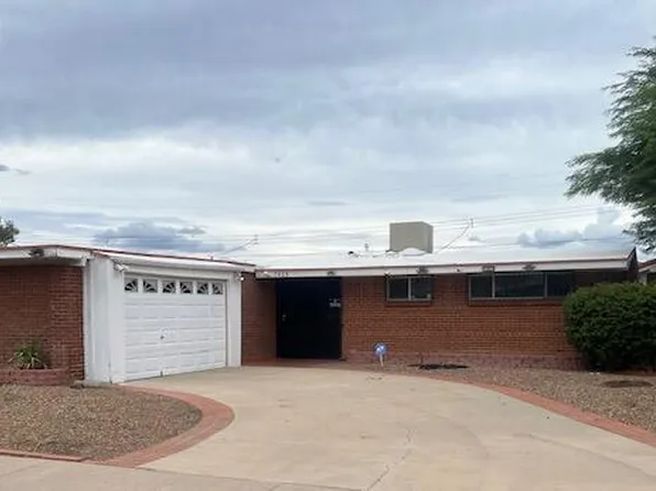 7425 E 20th St, Tucson, AZ 85710