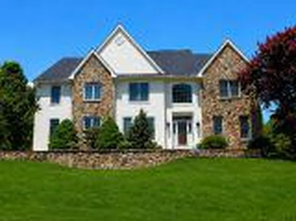 7 Derbyshire Way, Wilmington, DE 19807