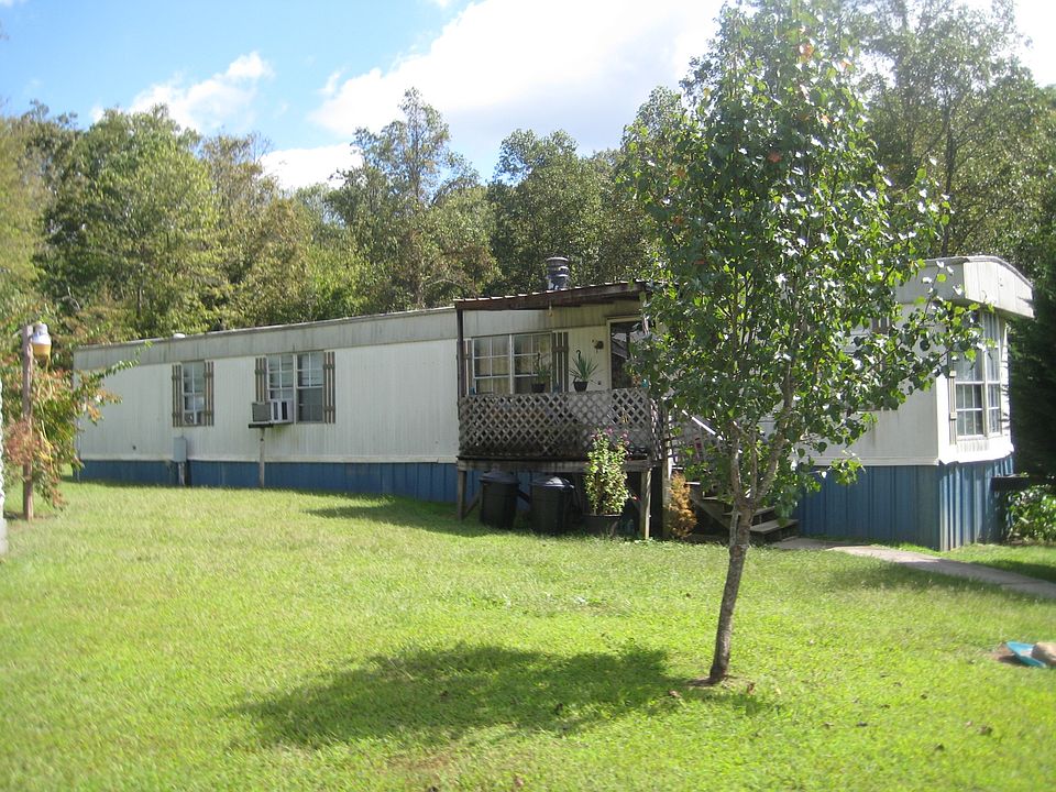 2nd image of 220 Smith Rd