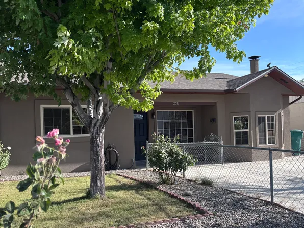 2513 E 23rd St, Farmington, NM 87401