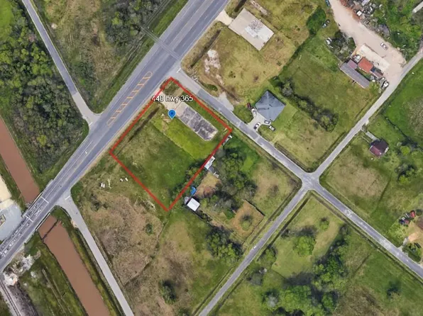 440 365th Hwy, Pt Arthur, TX 77642