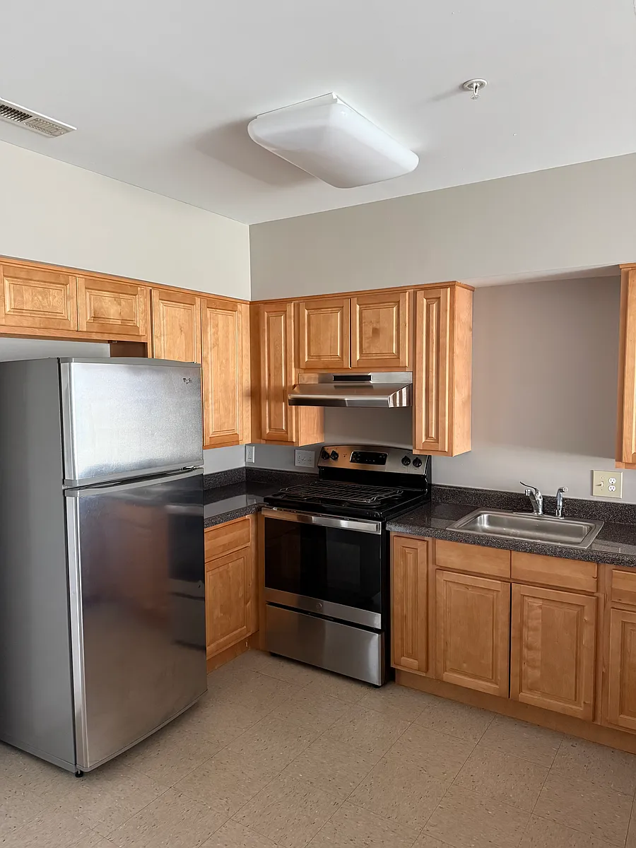 Building Photo - 863 W Fayette St