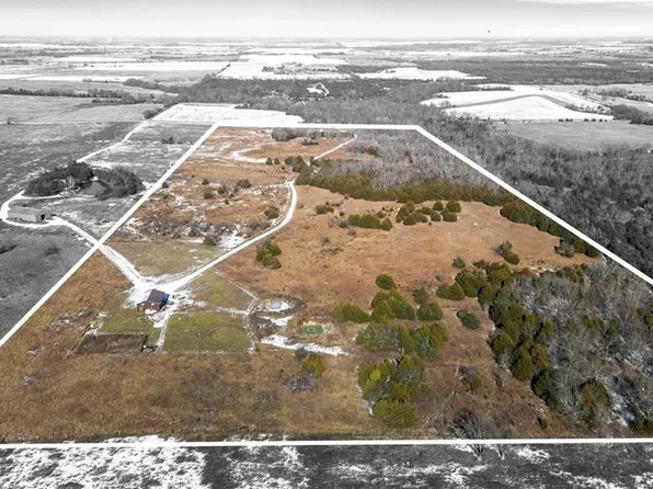 26674 SE 200th Rd, Kincaid, KS 66039