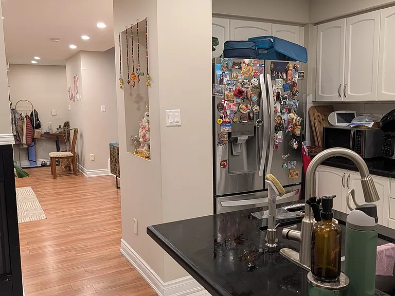 5470 Palmerston Cres — Photo 9