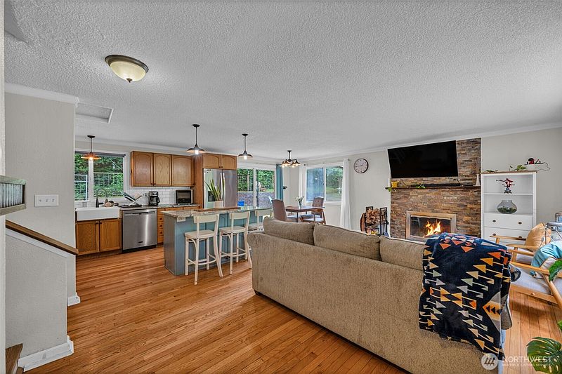2nd image of 7622 234th Street SW