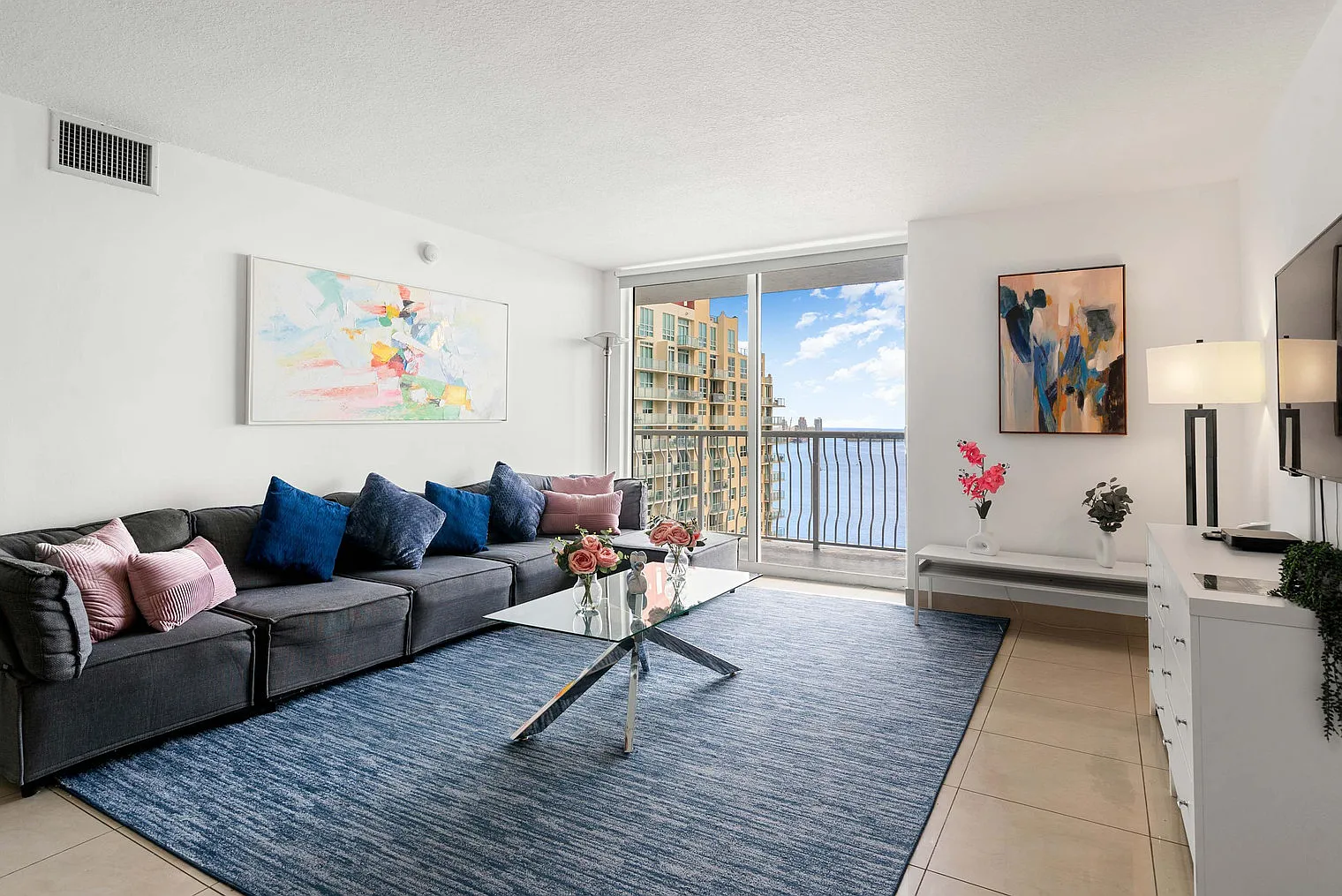 3 bed, 2.0 bath, 1227 sqft, $11,247 — Photo 1