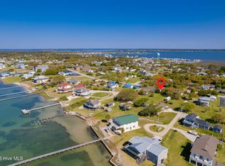 1072 Island Rd, Harkers Island, NC 28531