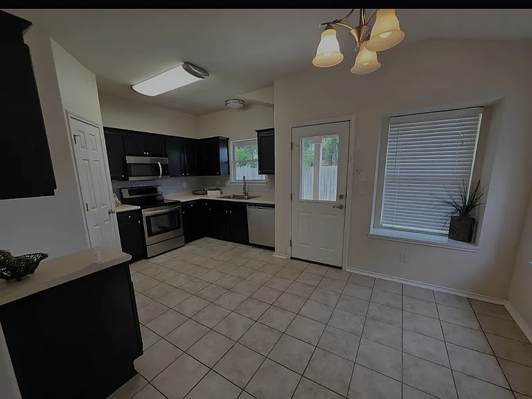 10303 Roseangel Ln — Photo 2