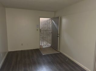 424 W Regent St APT 1, Inglewood, CA 90301