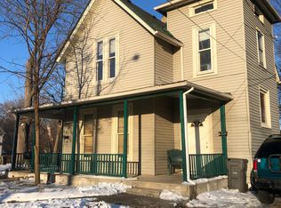 414 Washington St APT 2, Elgin, IL 60123