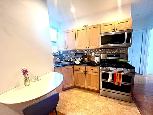 Rented by Oxford Property Group | media 2