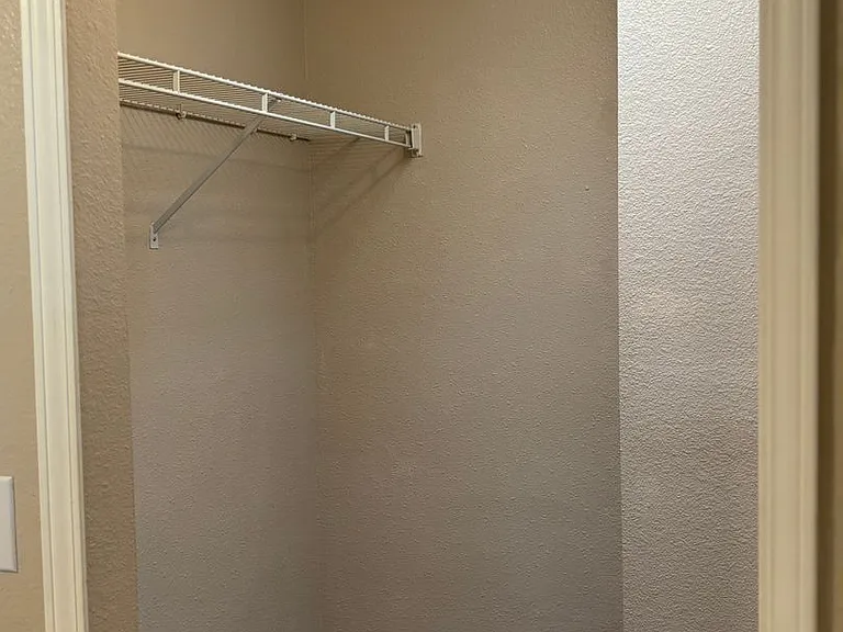 2125 Sierra Ln NE — Photo 28