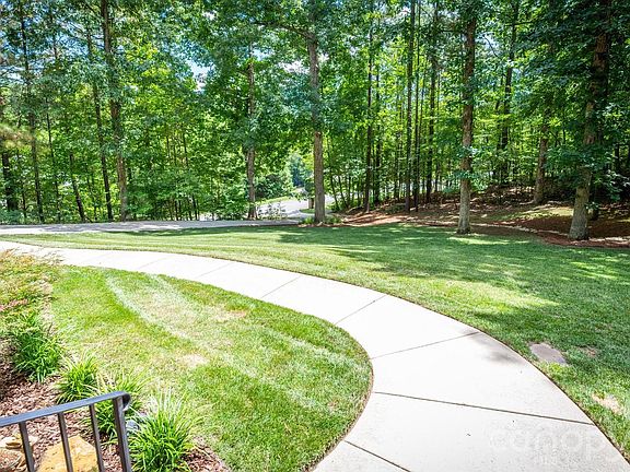 5th image of 20029 Callaway Hills Ln