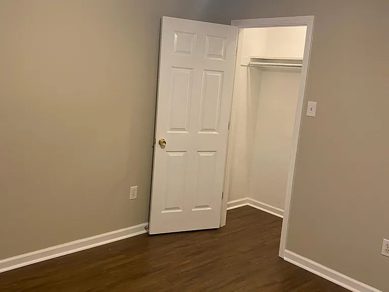 2704 Cypress St — Photo 12