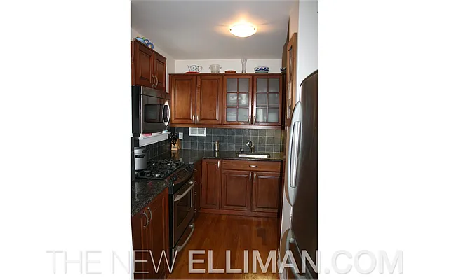 Rented by Douglas Elliman | media 19