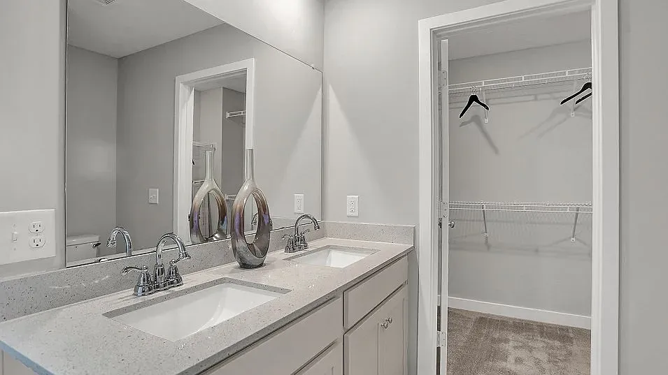 3 bed, 2.5 bath, 1727 sqft, $2,295 — Photo 4