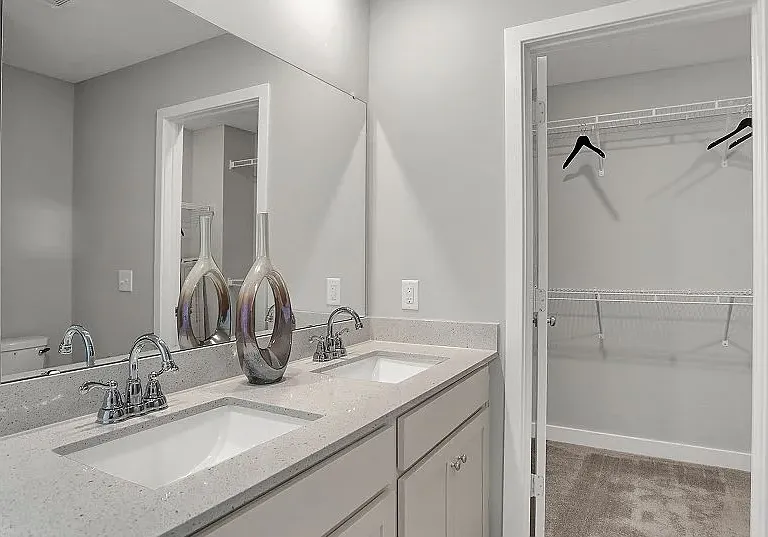 15226 Farrington Way — Photo 4