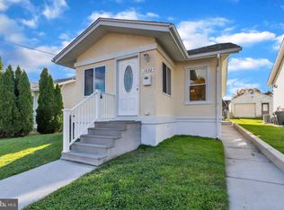 1032 Sunset St, Trainer, PA 19061