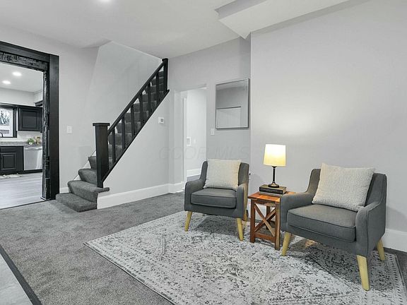 5th image of 160 N 5th St
