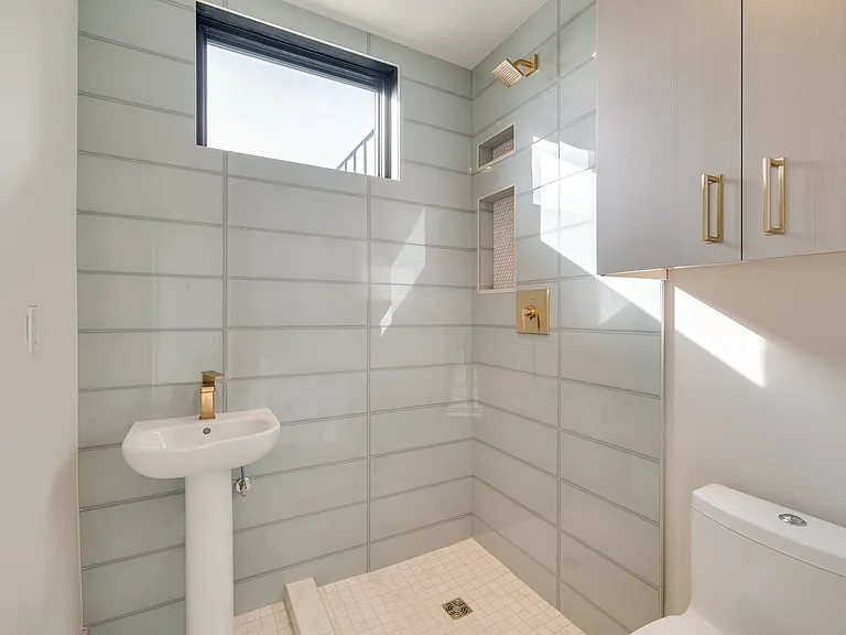 1303 N Dewey Ave — Photo 13