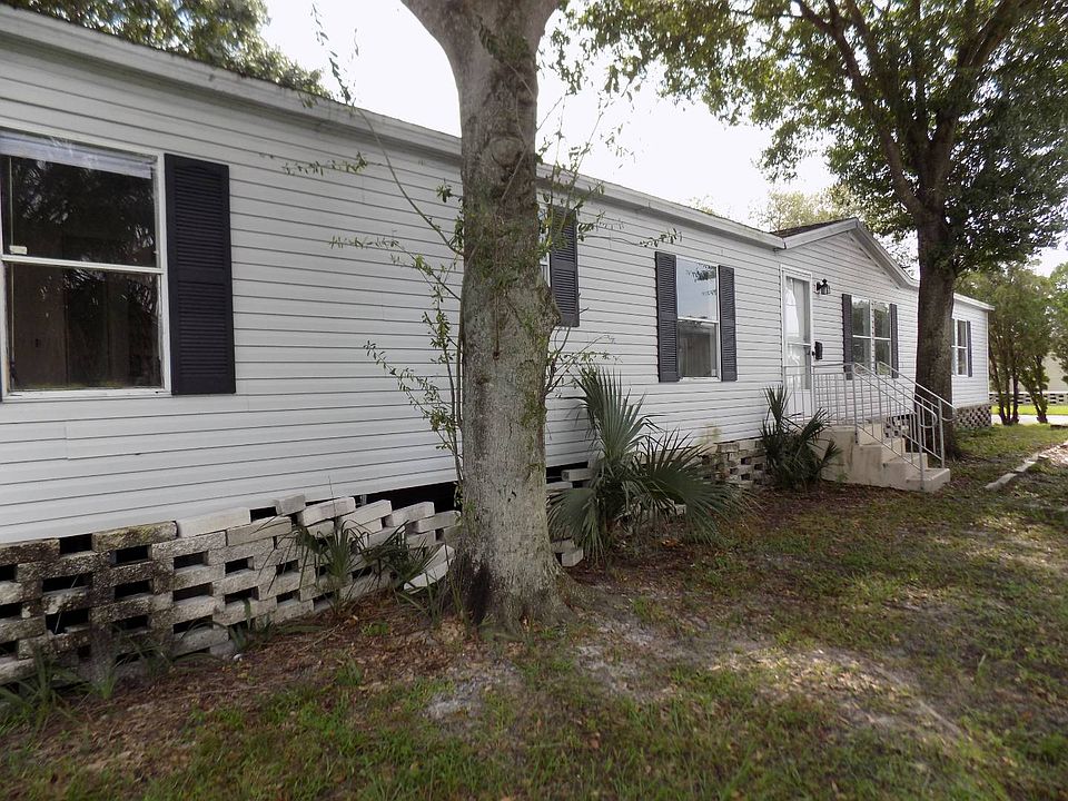 1st image of 8825 Waterway Dr