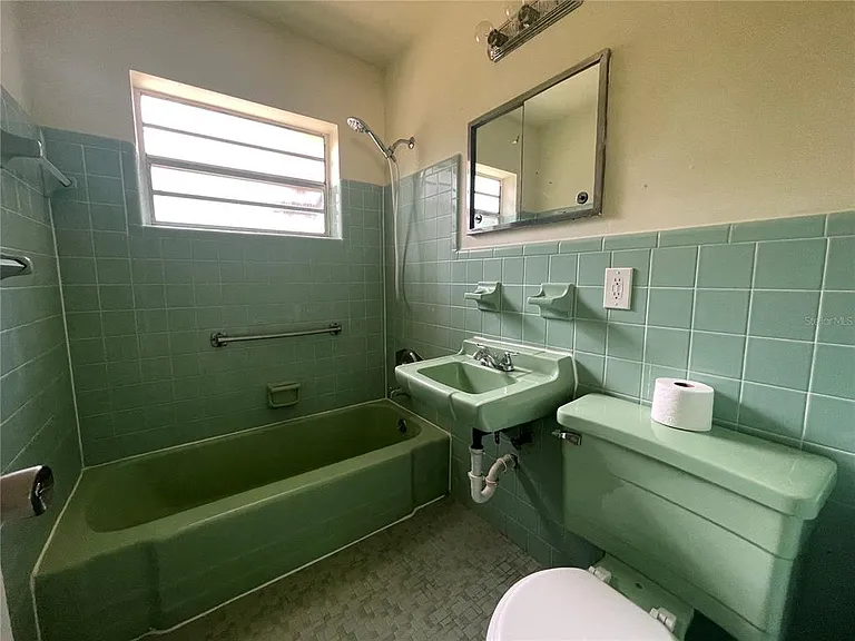 1324 Whitewood Dr — Photo 9
