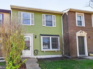 8311 Bark Tree Ct, Springfield, VA 22153