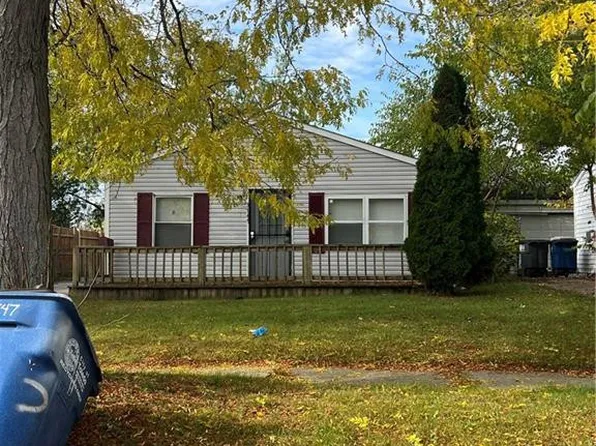 3747 Dixie Dr, Toledo, OH 43611