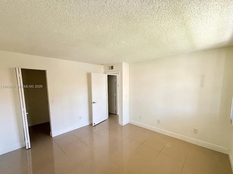 1253 SW 46th Ave #1608 — Photo 10