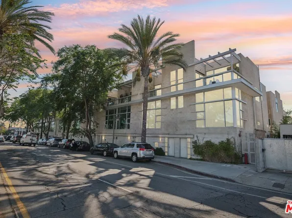 717 N Highland Ave Suite 13, Los Angeles, CA 90038