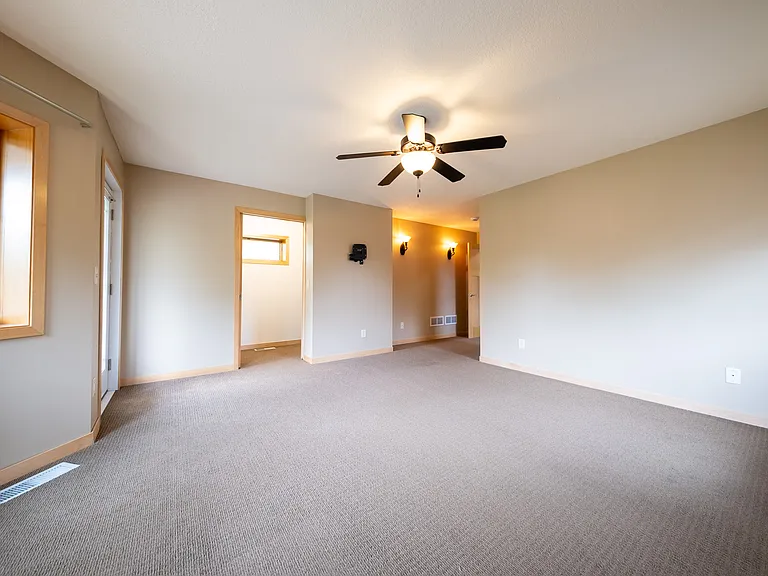 852 Berwood Ave W — Photo 10
